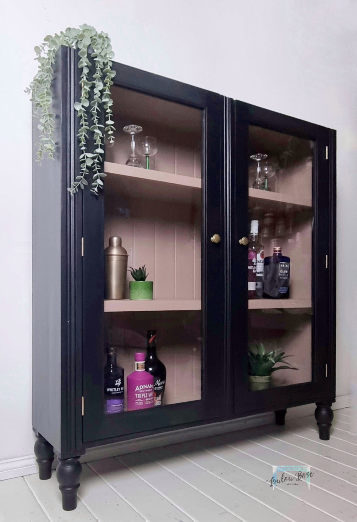 Glass fronted drinks deals cabinet